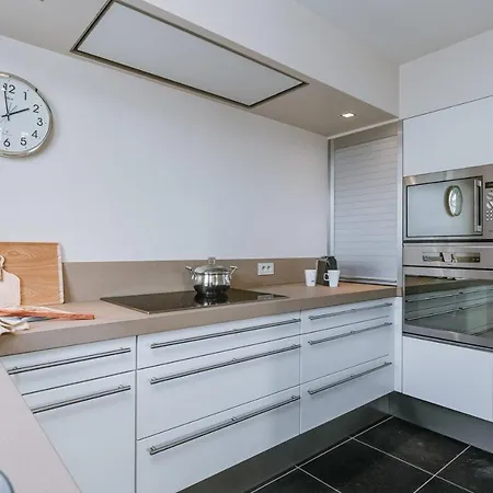 Huswell - Beautiful Penthouse In The Heart Of Διαμέρισμα